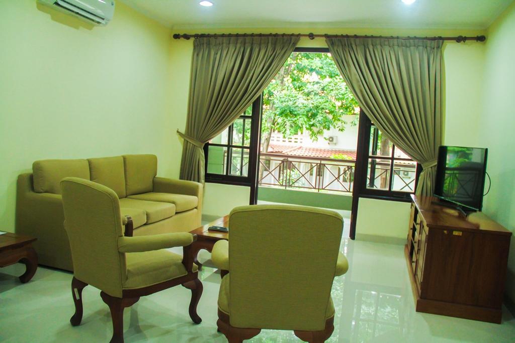 Country Woods Jakarta Aparthotel Cilandak  Buitenkant foto